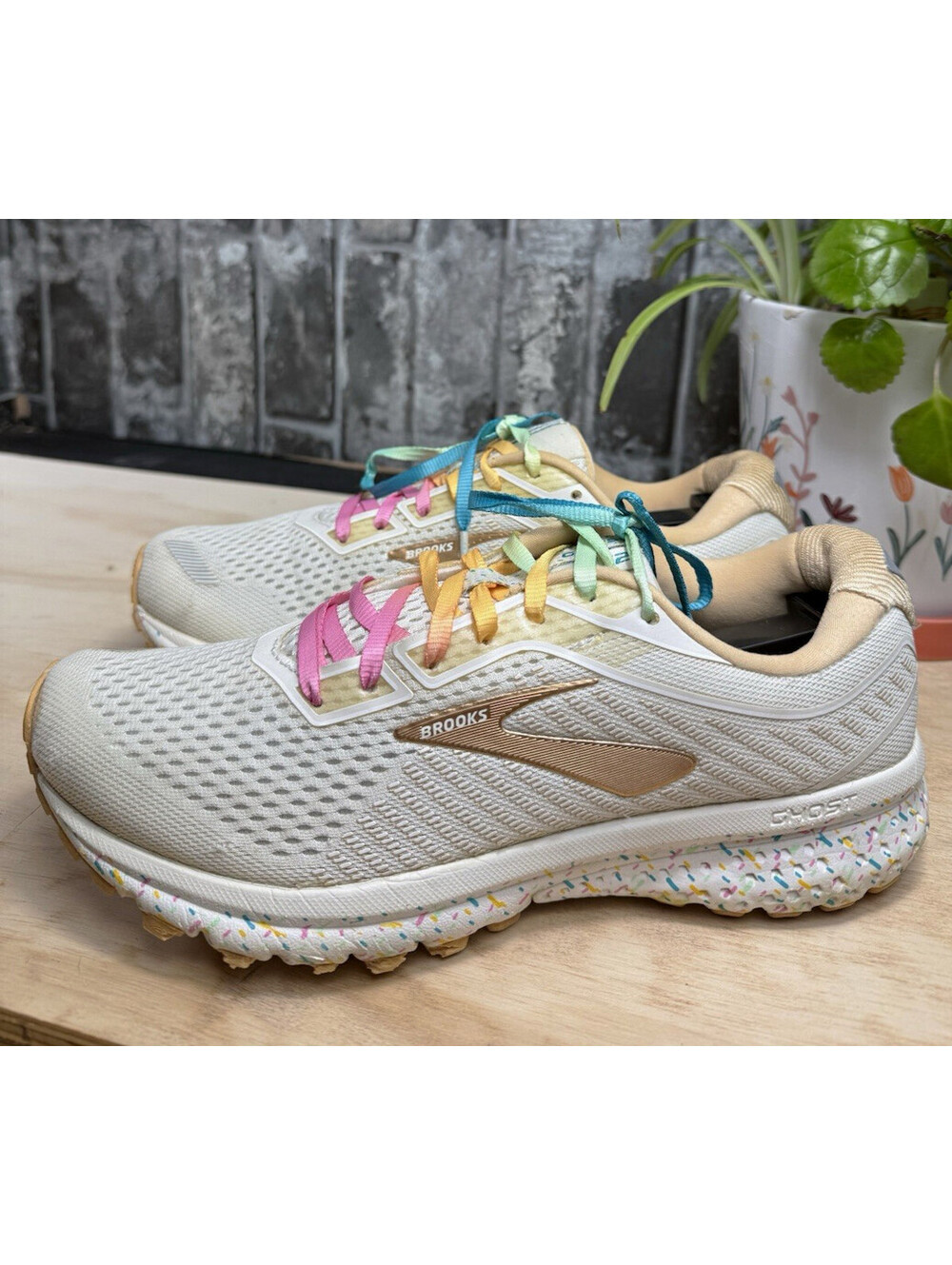 Limited Edition Brooks Ghost 12 women Beige/Gold/Pink Athletic Sneaker